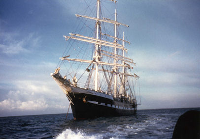 il Belem all'ancora