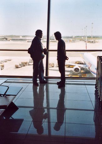 2002: due chiacchiere a Fiumicino, in partenza per Praga