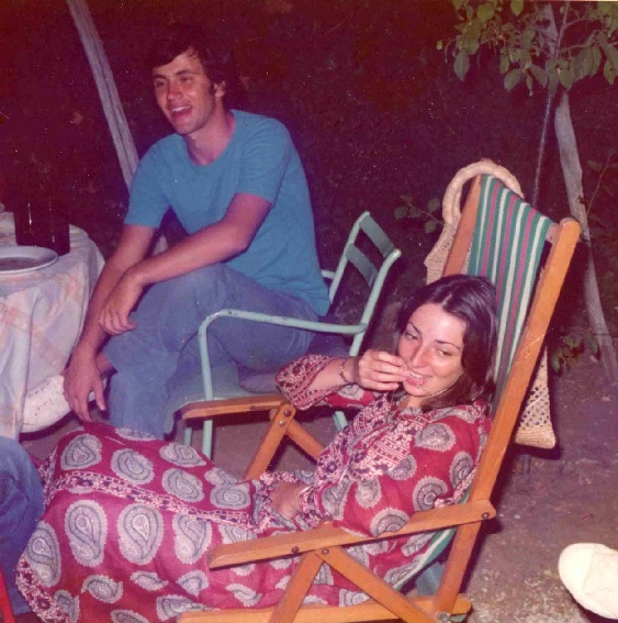 1977: Zirafa con una sua amica